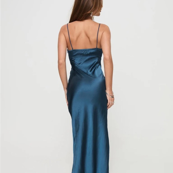 Princess Polly Blue Maxi Special Occasion Dress with Elegant Sheen - Picture 3 of 11